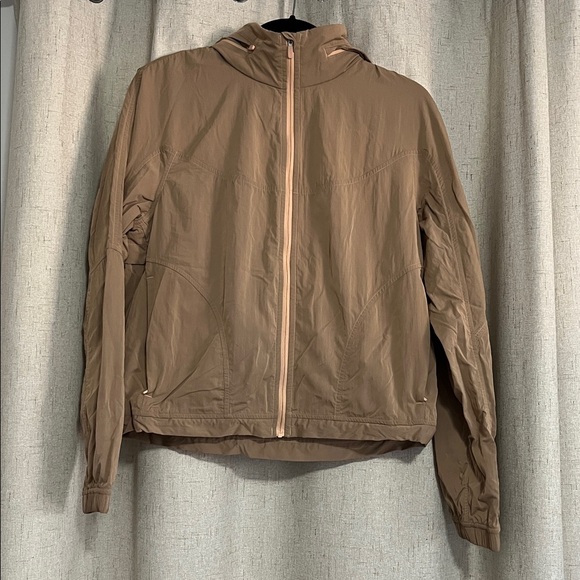 lululemon athletica Jackets & Blazers - lululemon athletica wind breaker
